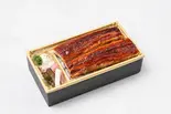 うなぎ重(1/2尾)（牛と鰻 富一）