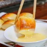 一口牛乳味小饅頭ミルクパン milk bread fried 2個(北海道練乳ミルク)（金星 ヴィーナス ビューティアサイーフルーツボウル Venus beauty Acai fruit-bowl 落合店）