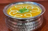 チキンカレー/Chicken Curry（インドネパールレストランカリスマ神戸湊川店）