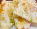 ガーリックナン/Garlic Nan（インドネパールレストランカリスマ神戸湊川店）
