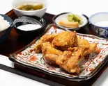 若鶏のからあげ(ごはん・温玉セット)（もんごい麻婆飯店）