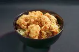 【当店人気No.3】からあげ丼（TOP TREE OKINAWA）