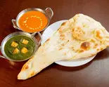 Aセット 2種盛りカレーセット two Curry Set（インドネパール料理サフロン）