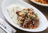 プルコギ丼 (おかず3品付き)Bulgogi Rice Bowl（韓国料理 ホンデポチャ 川崎店）