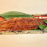 蒲焼き 一本 Sauce Broiled Eel (Whole)（鰻籠）