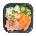 サーモン縁側ネギトロ丼(笹舟丼丸 仲宿店)