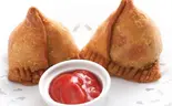 サモサ Samosa《2P》（Indian Nepali Restaurant HEERA）