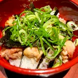 おまかせ焼き鳥丼(とり慶)