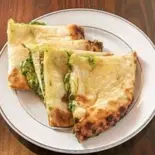 ほうれん草チーズナン Horenso Cheese Naan（インド アジアン ダイニング プルニマ）