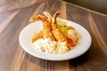 海老フライ(3個)（洋食ダイニングSalut）