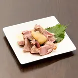 低温調理した砂肝ガーリック醤油(きてや 新宿店)