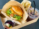 アンガスビーフのチーズバーガーとドリンク(S)セット(オプションあり)(プティアクイーユ)