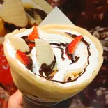 苺バナナ生クリーム（クレープショップシフォン）
