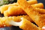 モッツァレラチーズスティック2ピー ス Mozzarella Cheese Sticks (2Pieces)（ASIAN KITCHEN FINE）