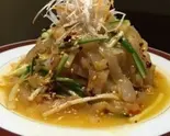 クラゲサラダ(拌海蜇皮)（萬来仙閣）