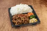 【デカ盛り】国産牛カルビ弁当（じゅうじゅうカルビ草加松原店）