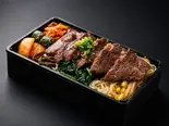 赤身ロース弁当（【職人が目利きした美味しいお肉】焼肉小次郎【shokuningamekikishitaoishiioniku】yakinikukojiro）