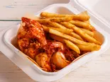スパイシーガーリックシュリンプ＆フレンチフライ Spicy Garlic Shrimp ＆ French Fries（コナズ珈琲幕張）