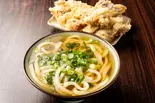 ジャンボとり天うどん(温かい)(讃岐うどん038)