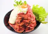 ローストビーフ丼（レッドロック 三宮東店）