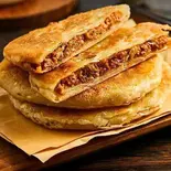 牛肉馅饼(牛肉饅頭)（(点心料理)豆神家）