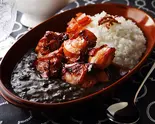 味付きチキン黒カレー（博多名物やみつき黒カレー堂 BistroRYU 吹田）