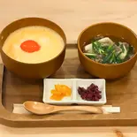 玉子飯Wセット（玉子飯＆肉吸い 笑味屋 emiya）