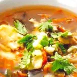 スーラースープ/Hot and sour soup(中華料理 龍門)