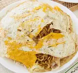 広島風お好み焼き(レギュラー) Hiroshima-Style Okonomiyaki (Regular)（じょう屋）