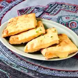 チーズクルチャ Cheese Kulcha（インド料理 パナス国分寺）