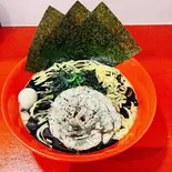 黒ラーメン（横浜家系ラーメン赤家 北浦和店）
