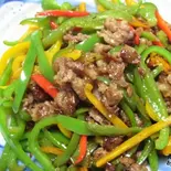 牛肉とピーマンの細切り炒め(味四川 四川ダイニング)