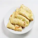 チーズナン(Cheese Naan)（インド料理 エベレストフレバーズ）