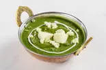 ほうれん草パニールカレー Horensho Panner Curry（『新規オープン！！』足立区大人気インドカレー店）
