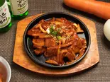 豚辛炒め 제육볶음 SpicyPork(韓国料理ナジミキンパ)