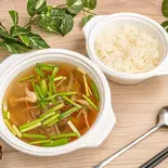 野菜スープ≪ライス付き≫（にんにく鍋やのコムタンスープ食堂）