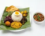 スペセルバナナリーフプレート（居酒屋お昼はカレー屋さん）