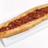 クシュバシ ピデ(ビーフ)	Kusbasi pide（TURKISH TASTE）