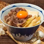 和牛にんにくすき焼き丼(並)Wagyu Beef Garlic Sukiyaki Bowl (medium)(仙台ホルモン焼肉酒場ときわ亭高田馬場店)