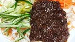 北京ジャージャー麺【夏季限定】(蒸蒸屋)
