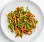 牛肉とピーマンの細切り炒め Thinly Sliced Beef & Green Pepper Stir-Fry(小星星餃子酒場)