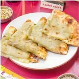 チーズナン Cheese Naan Bread（Moon Rise）