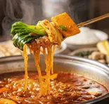 【依存注意】秘伝スパイス香る、極太春雨のガッツリ麻辣湯（bar LTD.3）