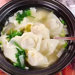 馄饨ワンタン（姉妹骨湯麻辣燙）