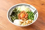 当店人気No.1半熟卵まぜそば(油そば・まぜそば ロマン 蒲生四丁目店)