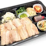 旨塩豚カルビ弁当(みそ汁付)(歌舞伎町の台所 かど平 × ホルモン焼 幸永)