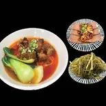 人気!ピリ辛!紅焼得々セット(紅焼牛肉麺+うまダレ牛肉+昆布サラダ)(国壱麺 御徒町本店)