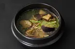 揚げ茄子とたっぷり野菜のスープ Eggplant ＆ Vegetable Soup（ハラミステーキ丼＆ビビンバ 「ハラミ市場」 日暮里店）