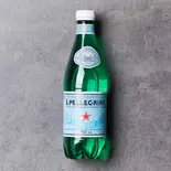 S.PELLEGRINO (サンペレグリノ)（チョップドサラダ専門店 Chop'd (チョップド)）