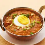 ひき肉エッグカレー keema egg curry(インドネパールレストランアムル)